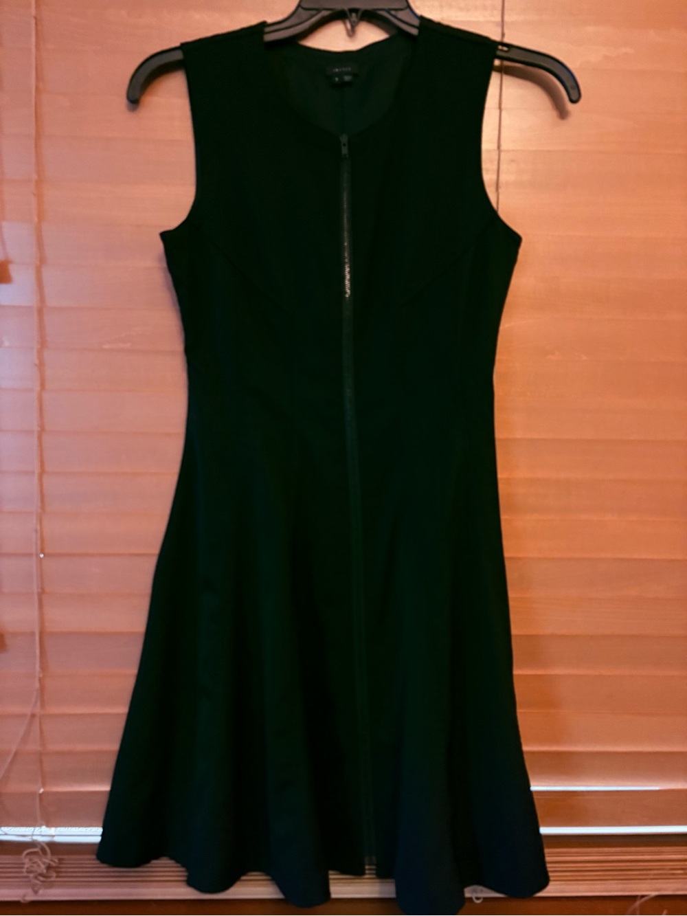 Theory NWOT Black Sleeveless Zip-Front Flared Mini Dress. Size 6